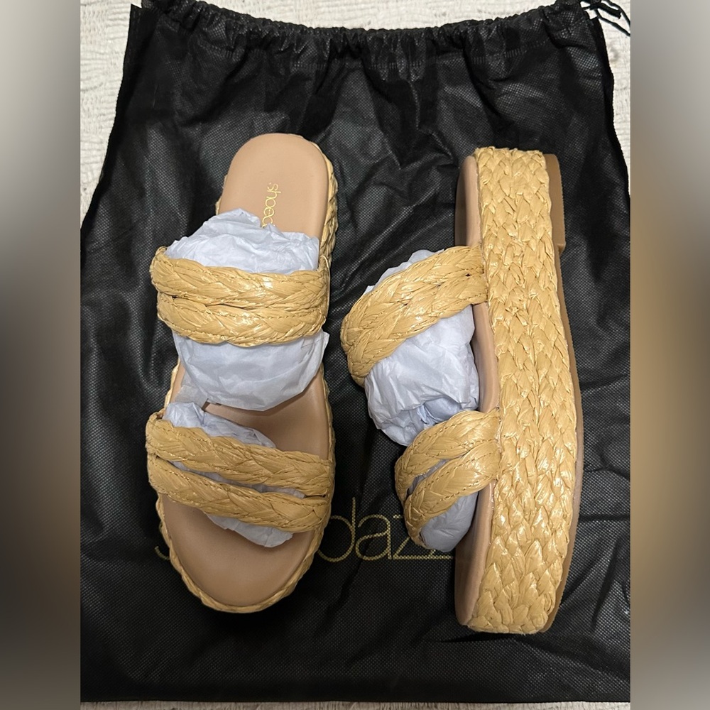 Shoedazzle Platform Sandals